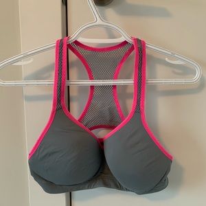 Victoria’s Secret Pink Push-Up Sports Bra size Medium